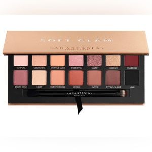 Anastasia Soft Glam Eyeshadow Pallet